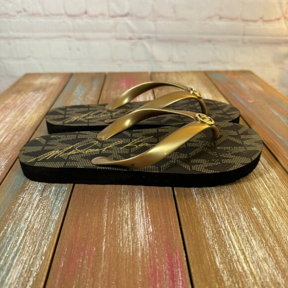 Women's Michael Kors Jet Set Signature Flip Flops Brown/Gold Logo Size 6 - Picture 3 of 12